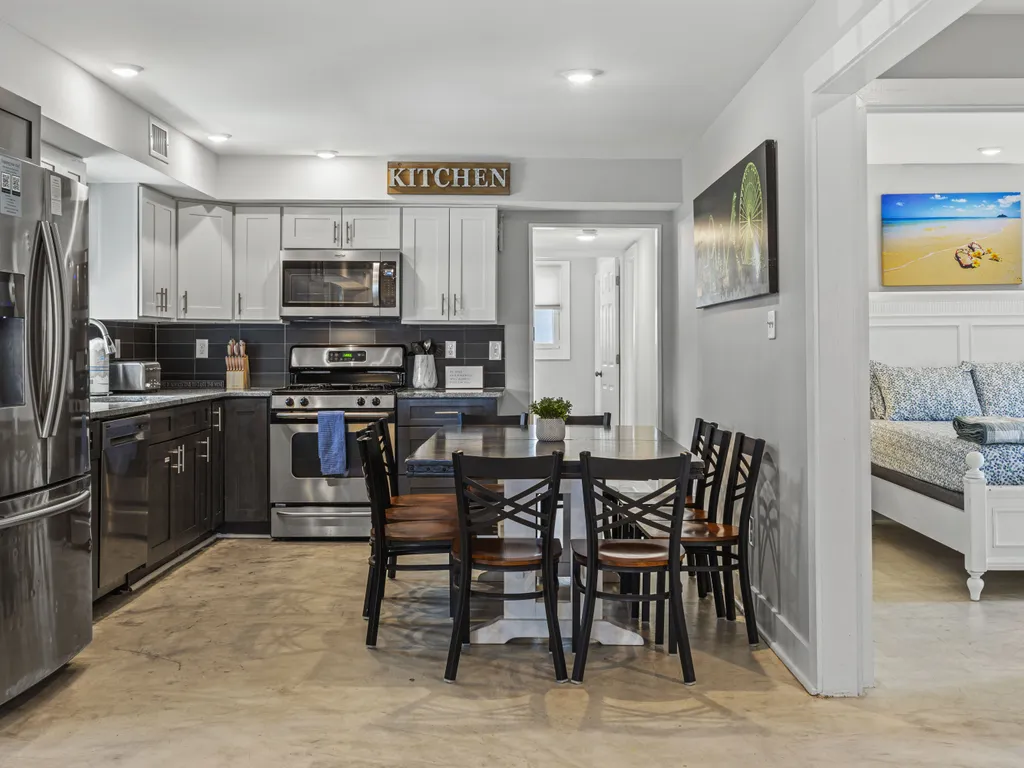 Apt 3 Dining/Kitchen