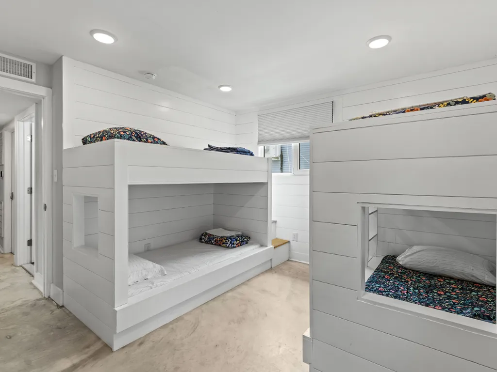 Apt 3 Bunk Bedroom