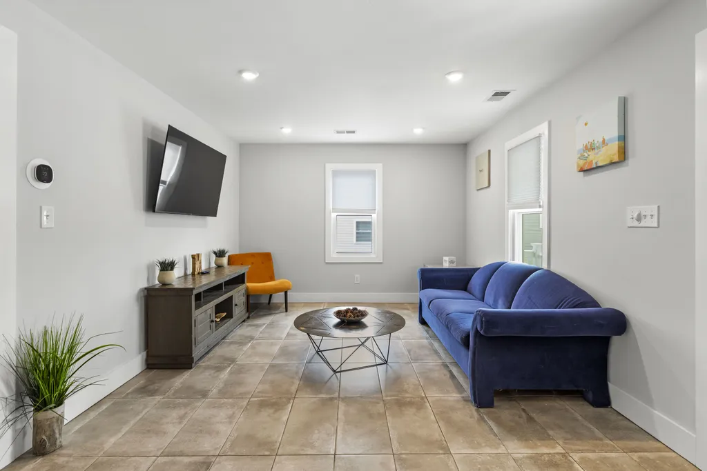 Apt 4 Living Room