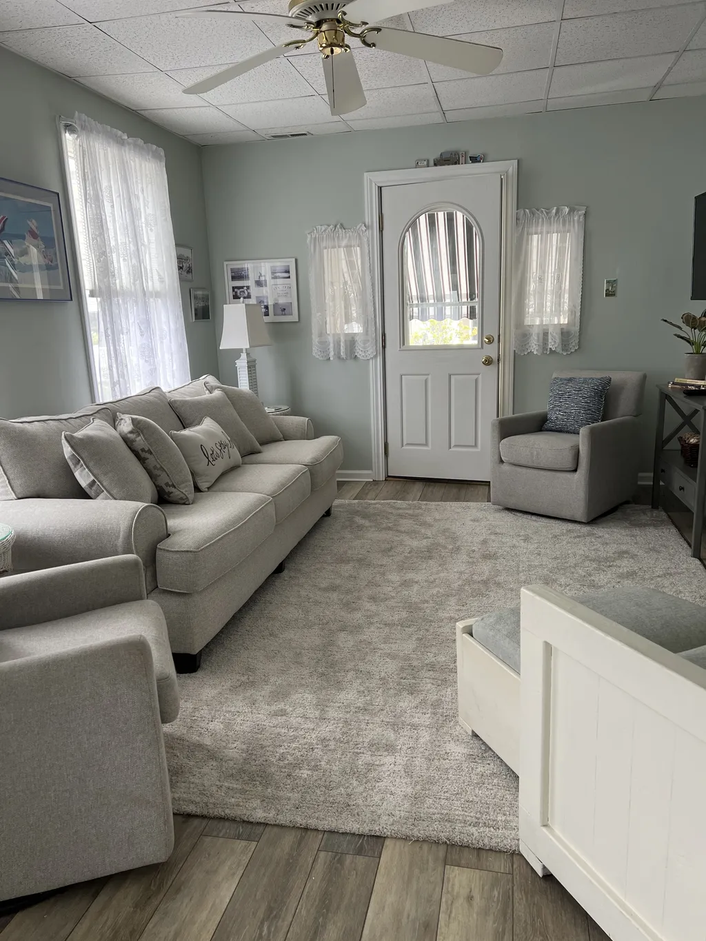 1st floor living room 