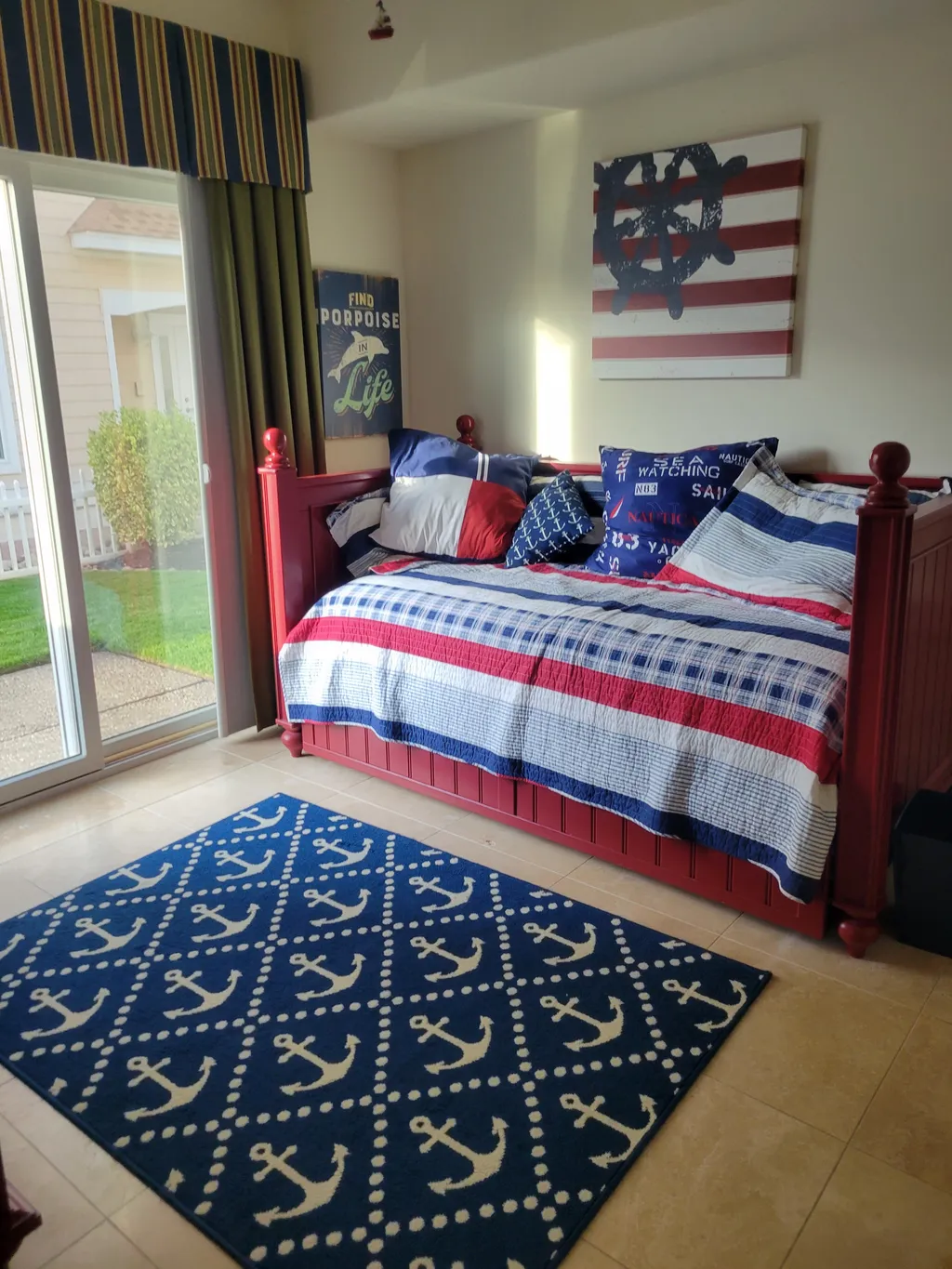 First floor trundle bedroom