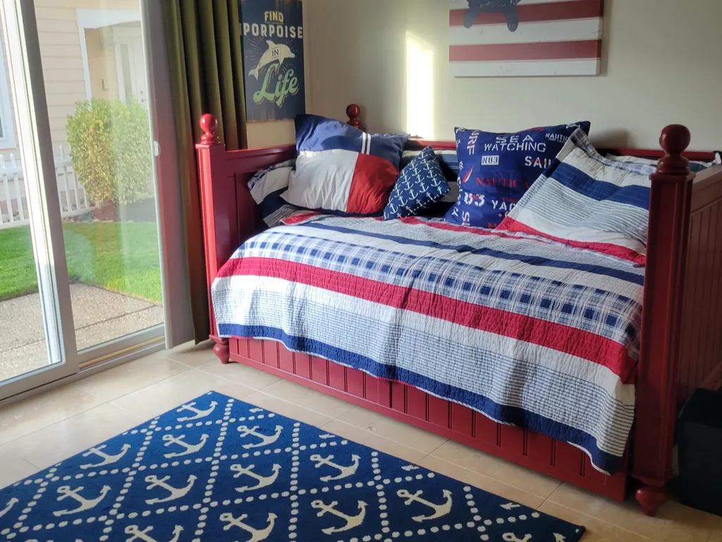 First floor trundle bedroom
