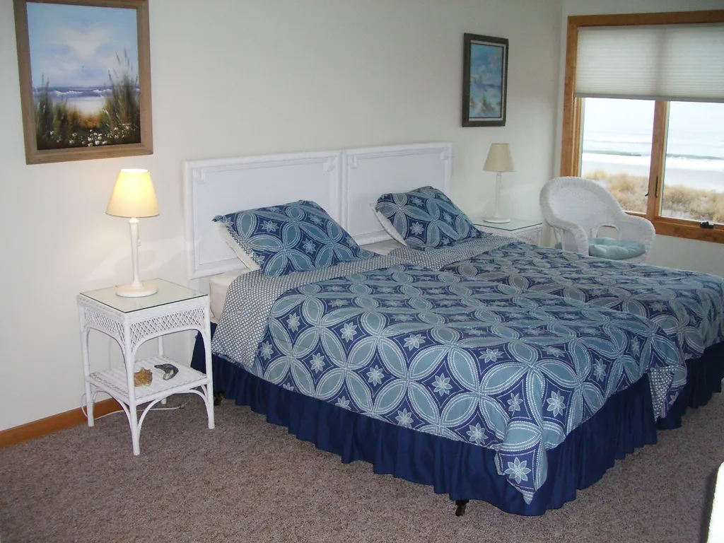 Two Twin beds