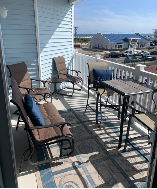 balcony