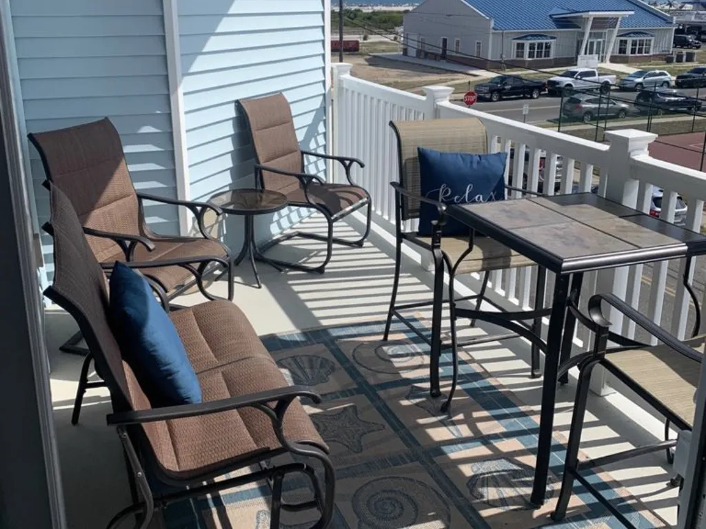 balcony