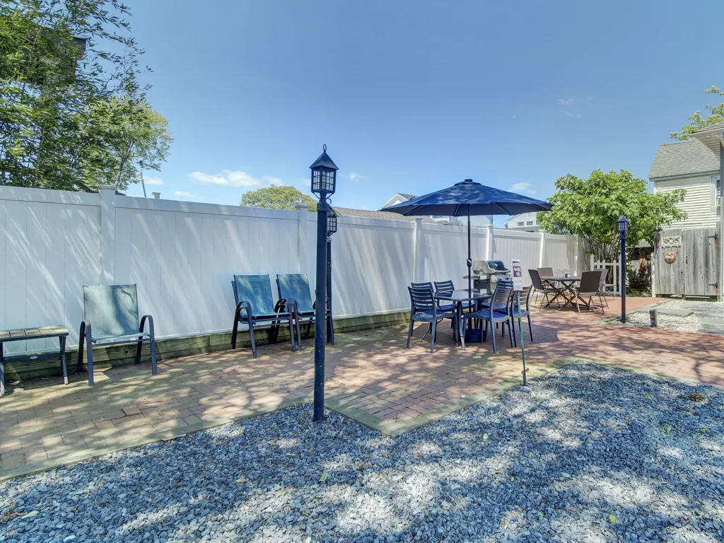 Numerous outdoor seating areas 2 off street parking spots