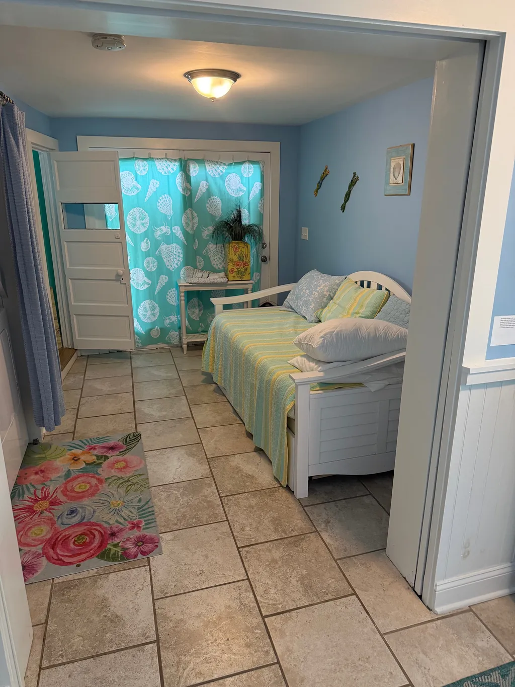 Trundle Bed Guest House