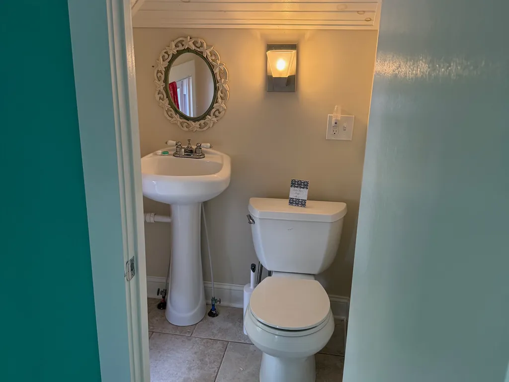 Guest House Upstairs 1/2 Bathroom