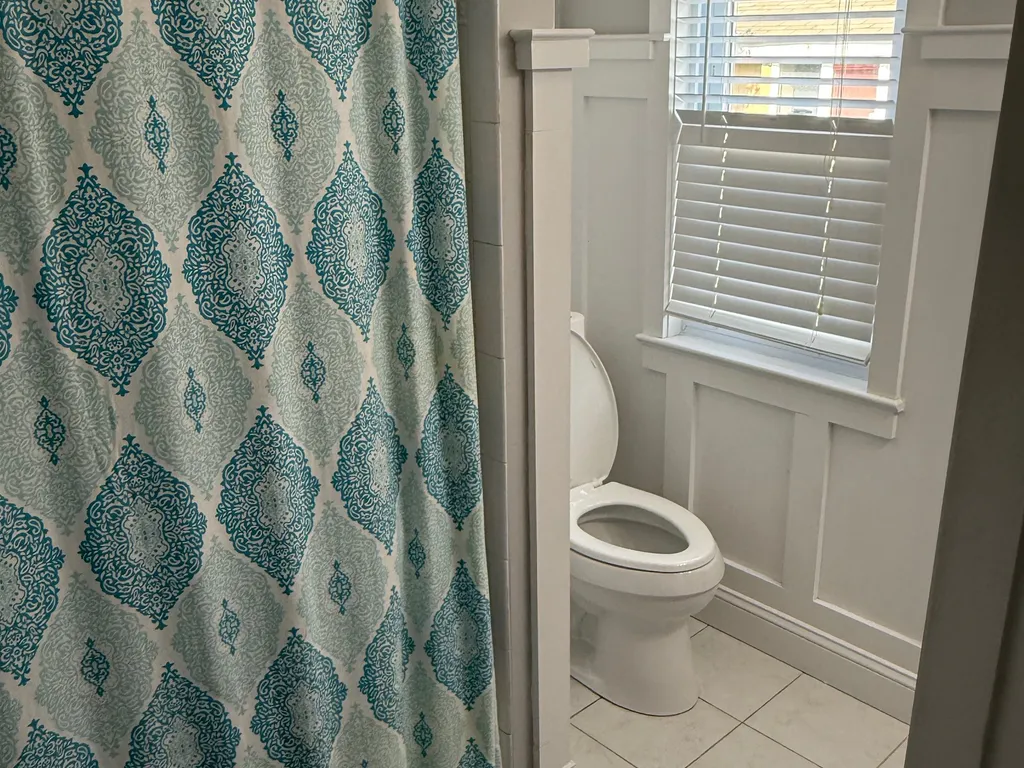 Main Full Bathroom