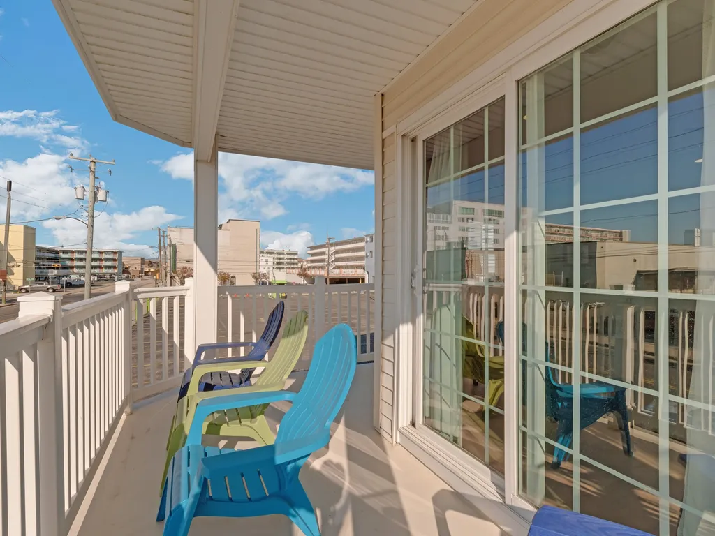Deck West