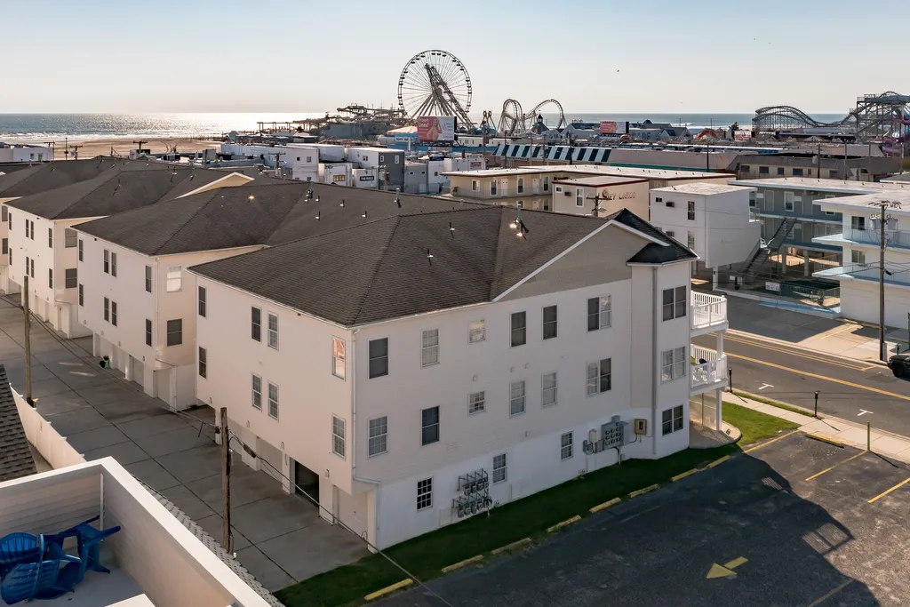 Aerial South - Ferris Wheel