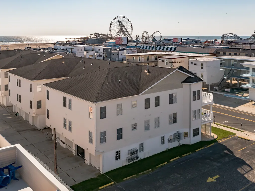 Aerial South - Ferris Wheel