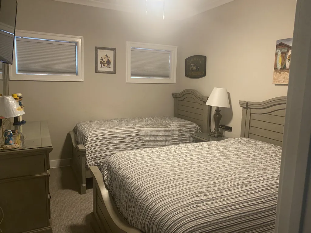 Bedroom 3 - Full and Twin