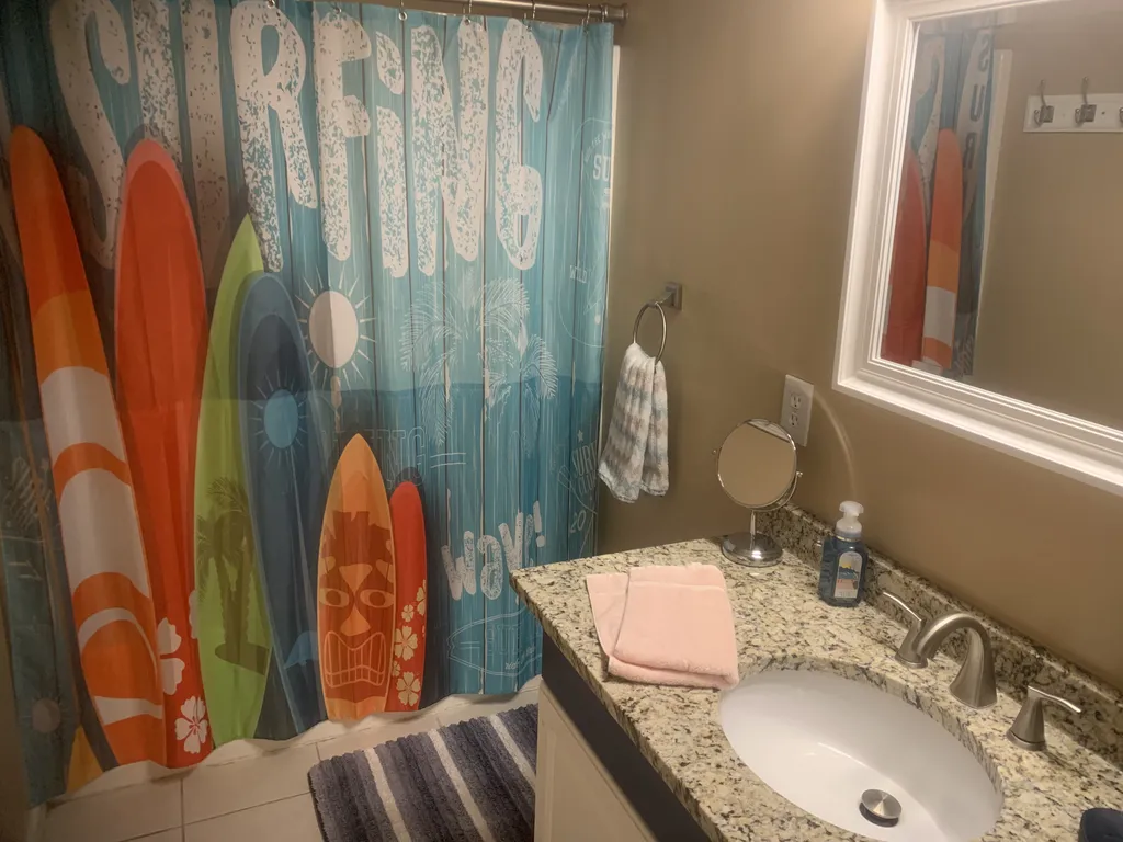 Master bath 
