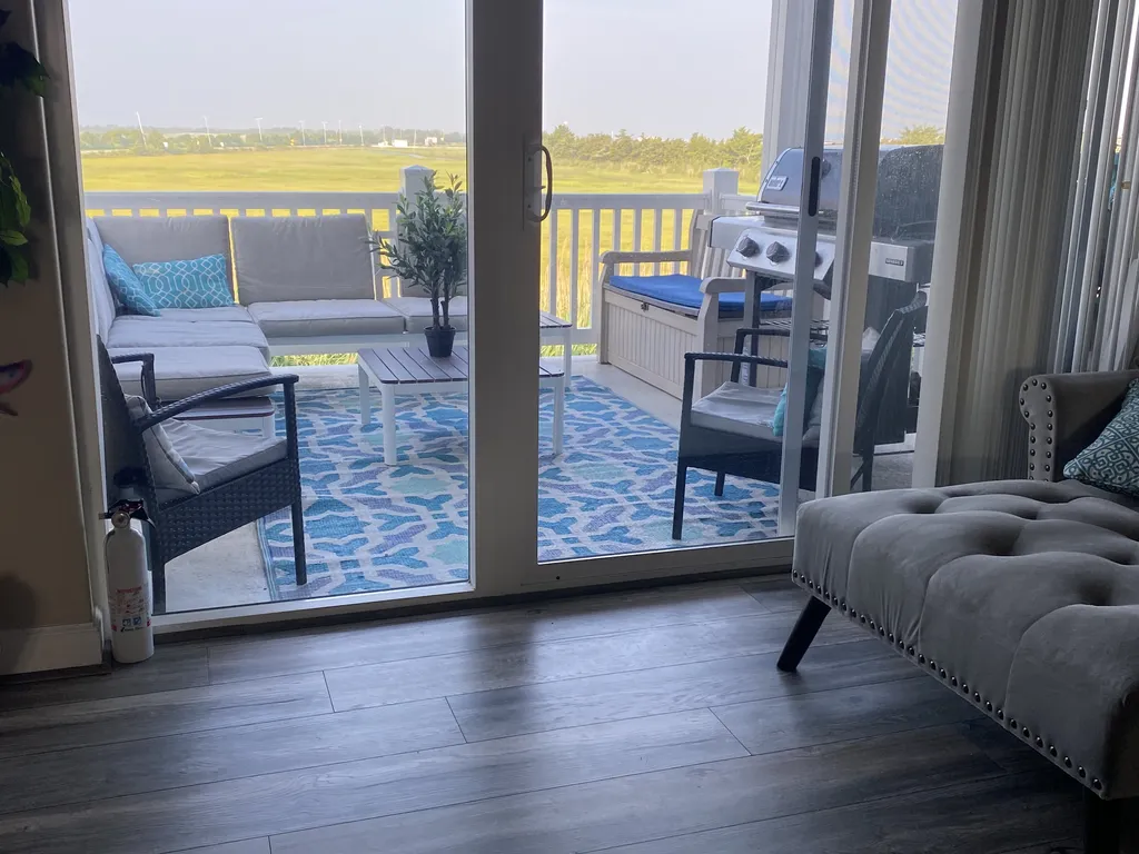2nd floor deck with grill