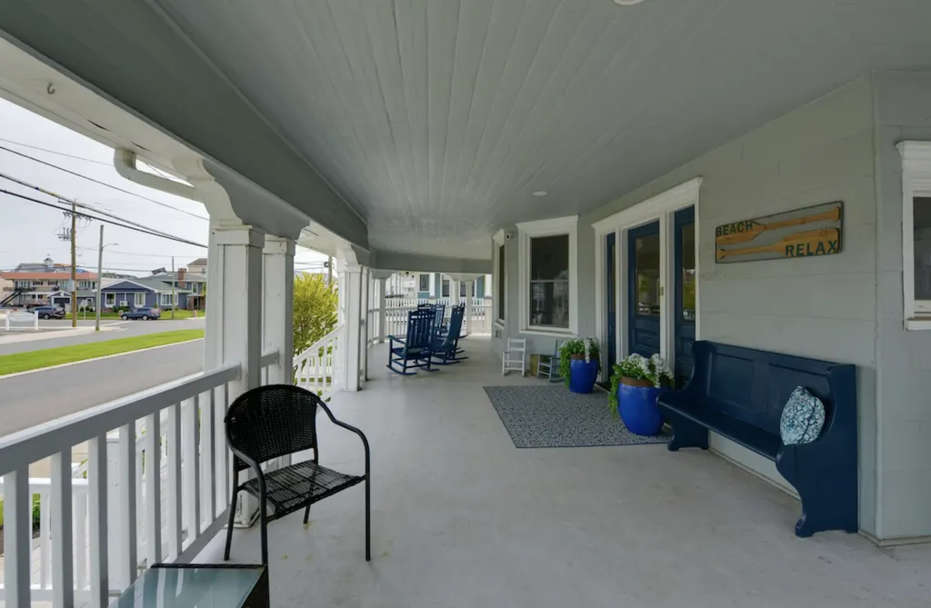 A true wrap around porch
