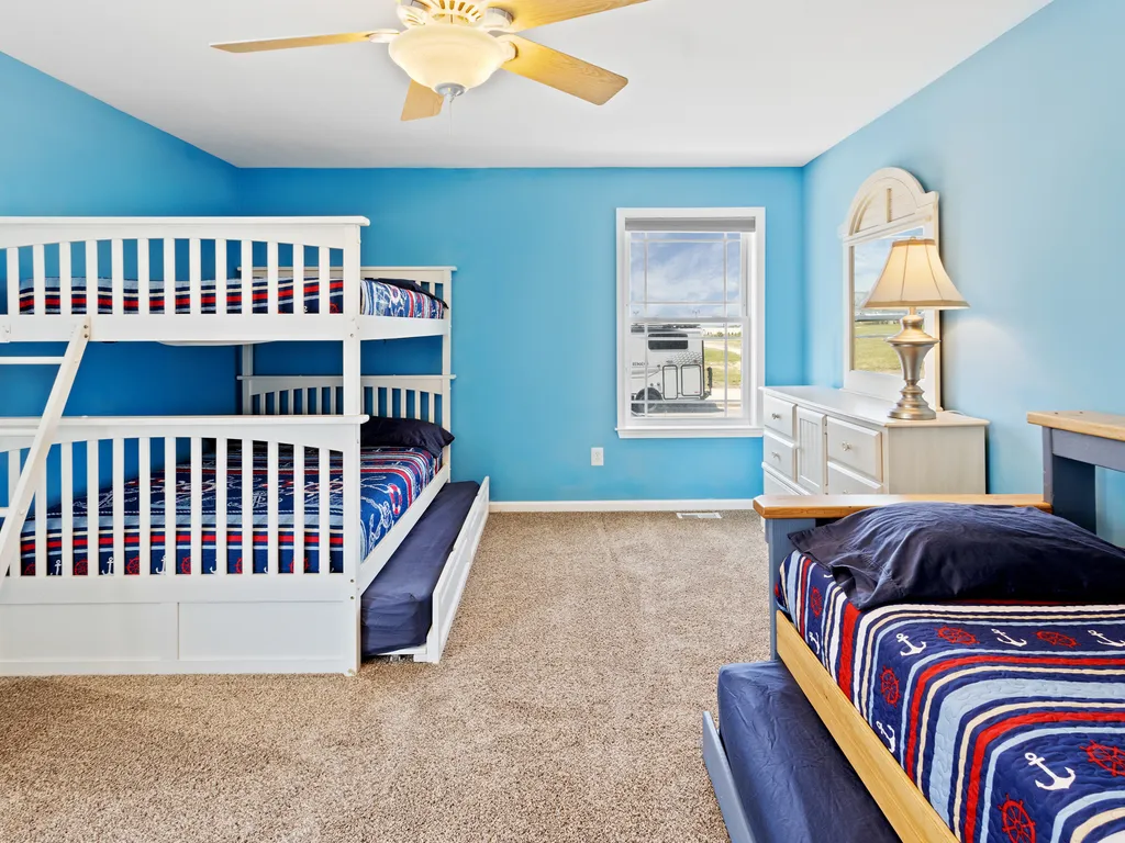 ❤️ You will love the bunk bedroom! Can sleep 7 total!