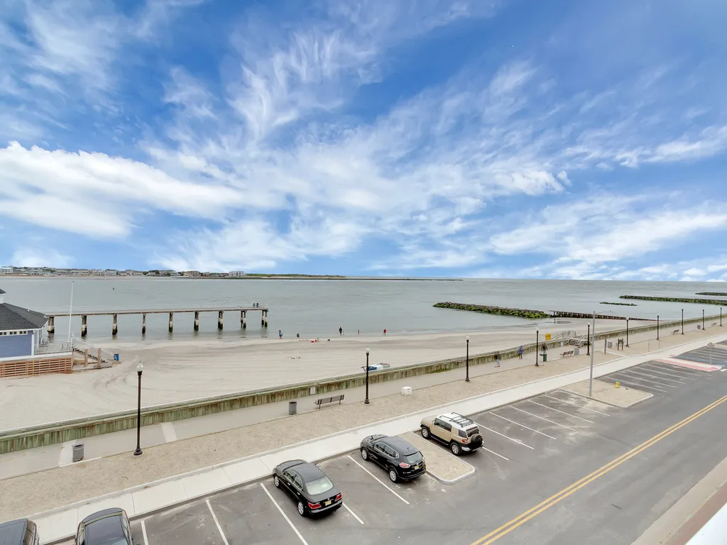 ❤️Experience 5 Large Decks across 4 stories! With panoramic unobstructed views!!