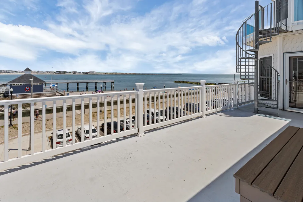 ❤️Experience 5 Large Decks across 4 stories! With panoramic unobstructed views!!