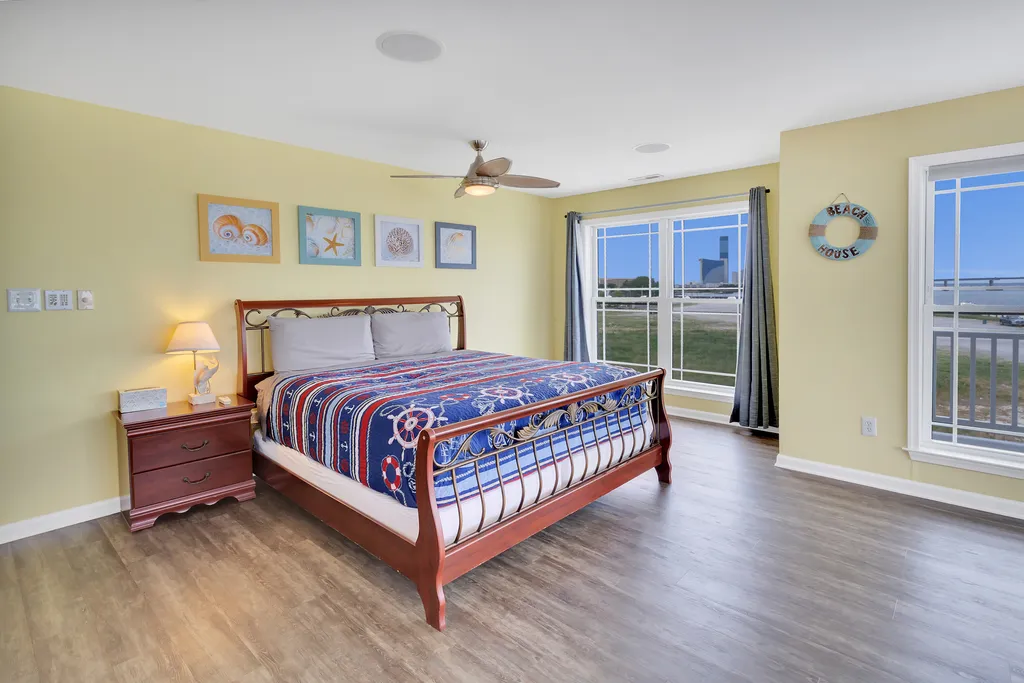 ❤️ Experience what may be the Largest Master Bedroom you have seen! Great Views!