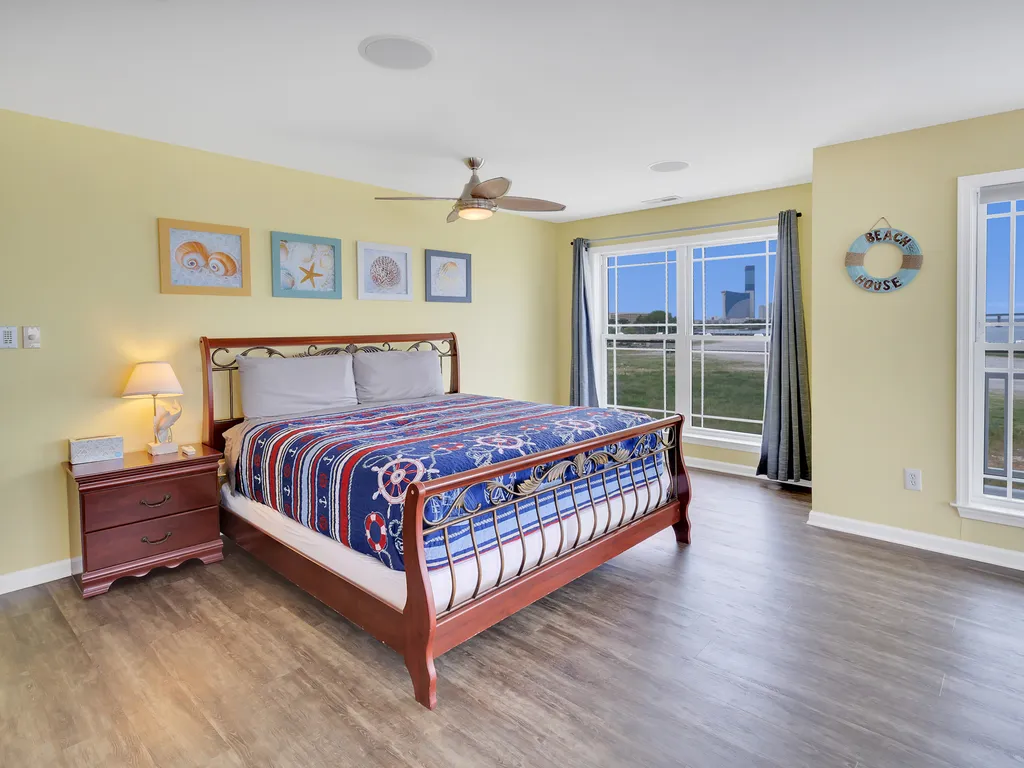 ❤️ Experience what may be the Largest Master Bedroom you have seen! Great Views!