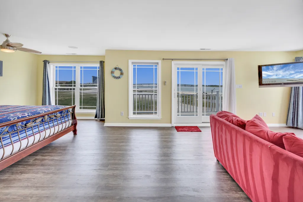 ❤️ Experience what may be the Largest Master Bedroom you have seen! Great Views!