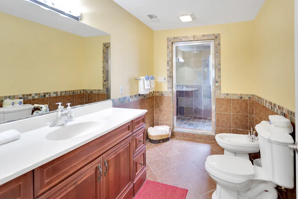 ❤️ Enjoy an incredible Master Bathroom, with Steam Shower &amp;amp; Heated Tile Floors!