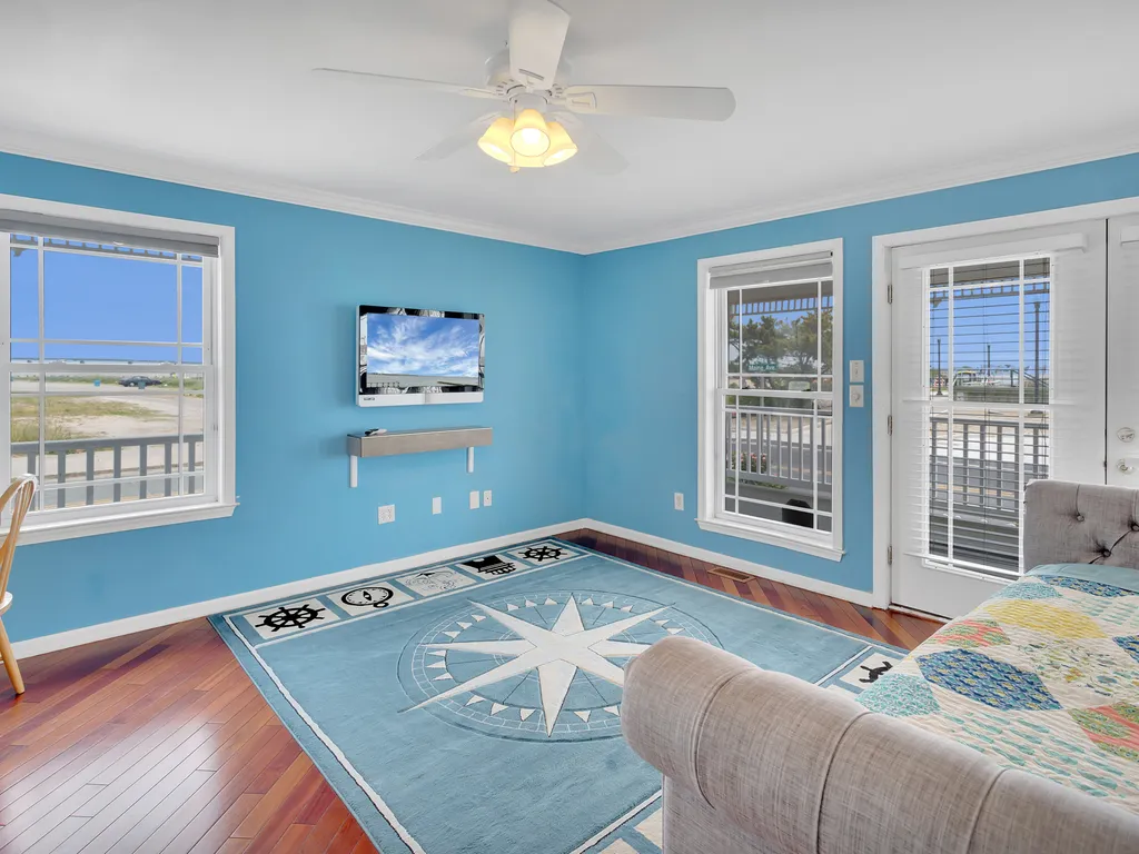 ❤️ Enjoy not only one but two great Kitchens and Living Rooms! 2Twin double beds