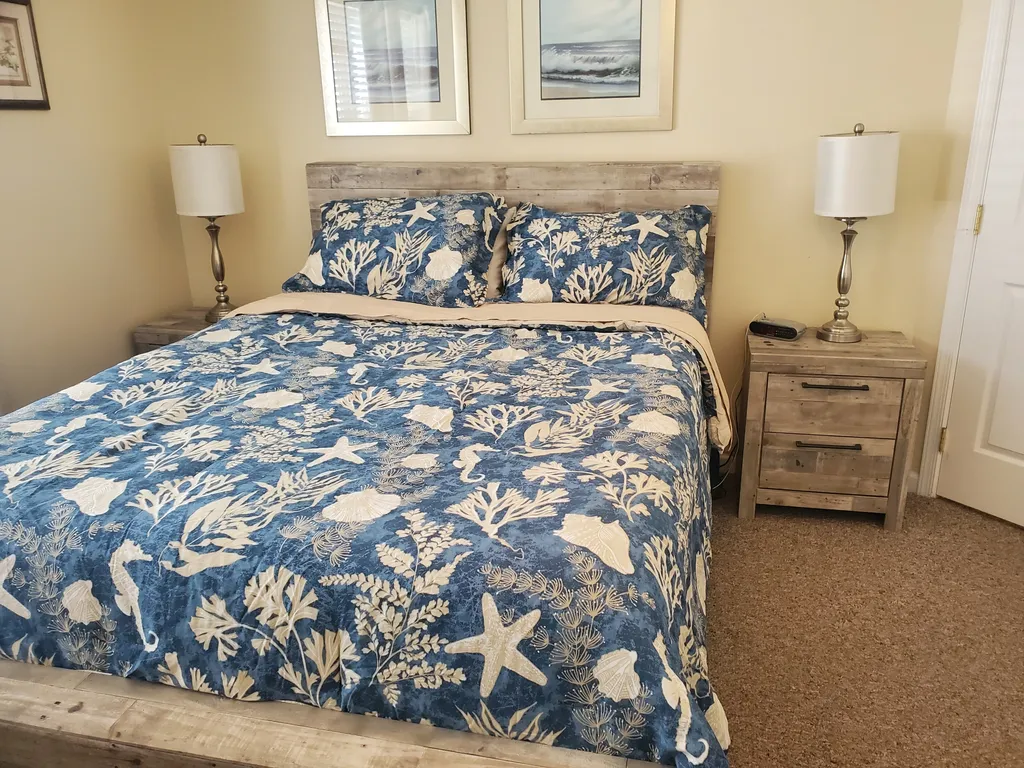 Master bed room 