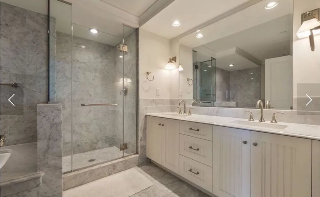 Stand alone shower in the main bathroom