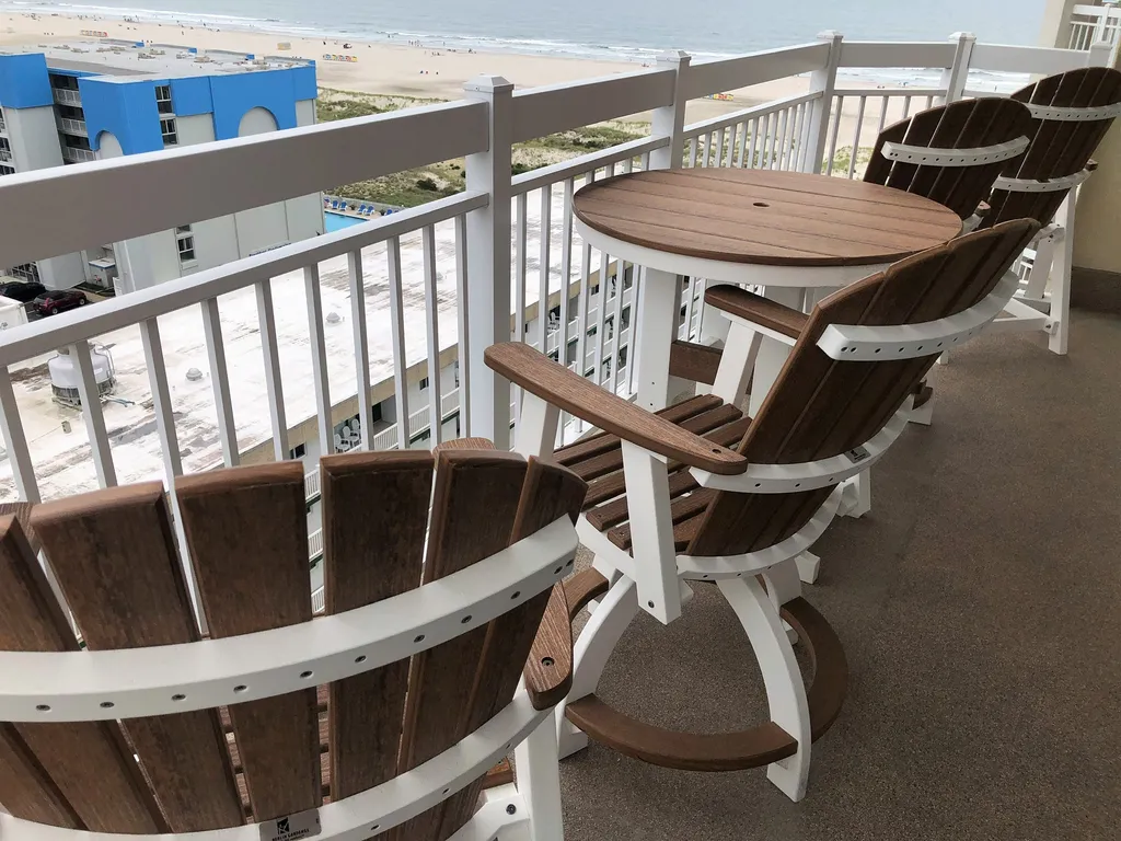 Brand new deck furniture for enjoying spectacular ocean views