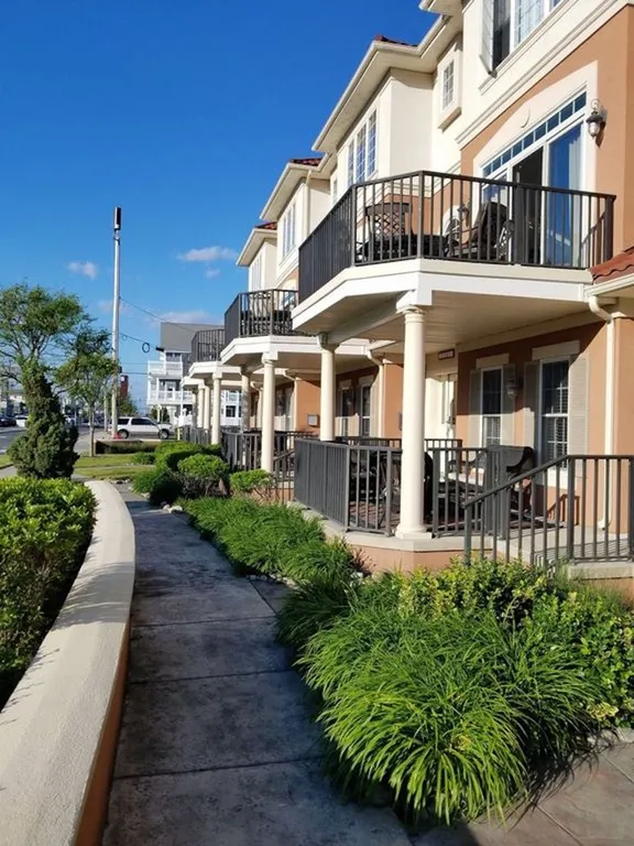 Beautifully manicured landscaping