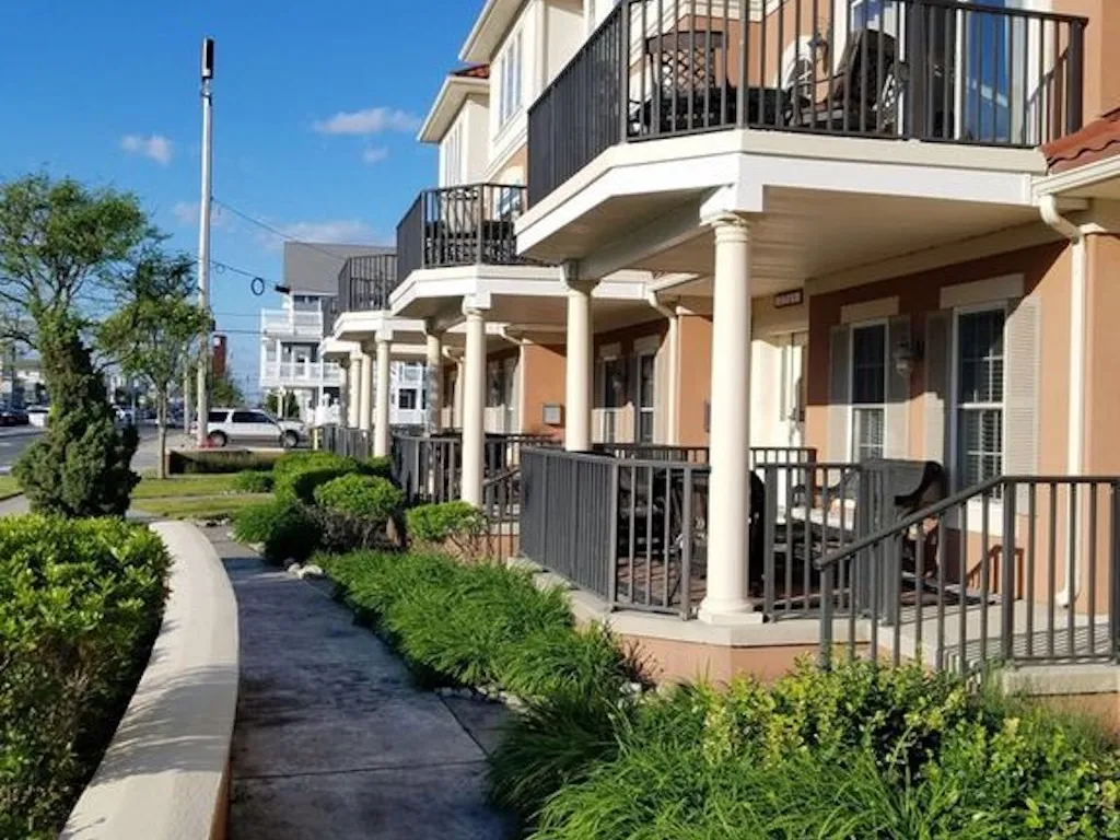 Beautifully manicured landscaping
