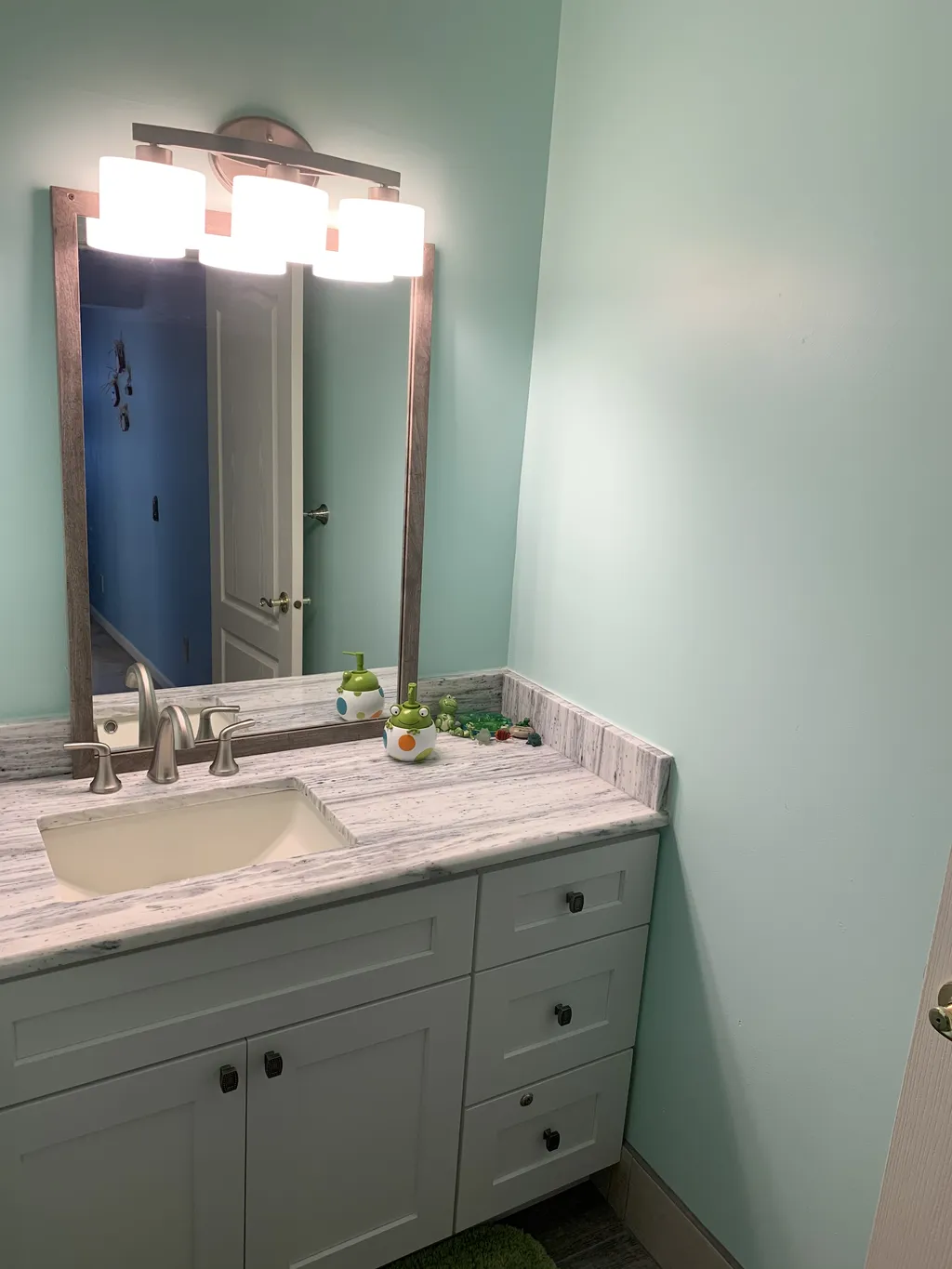 2nd Bedroom Bath