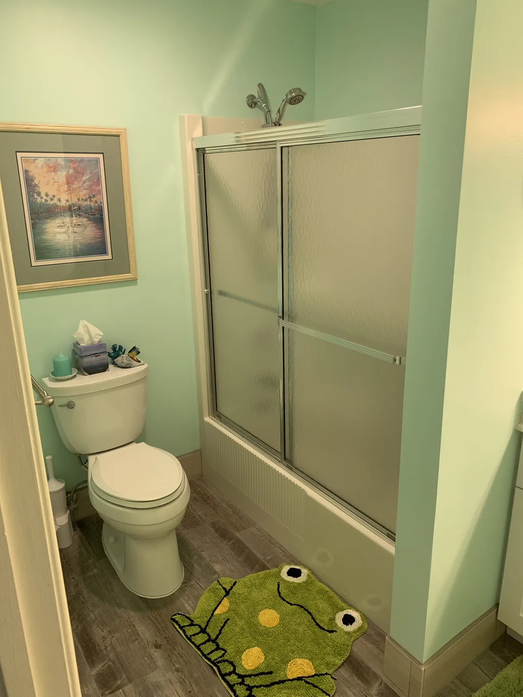 2nd Bedroom Bath Tub/Shower