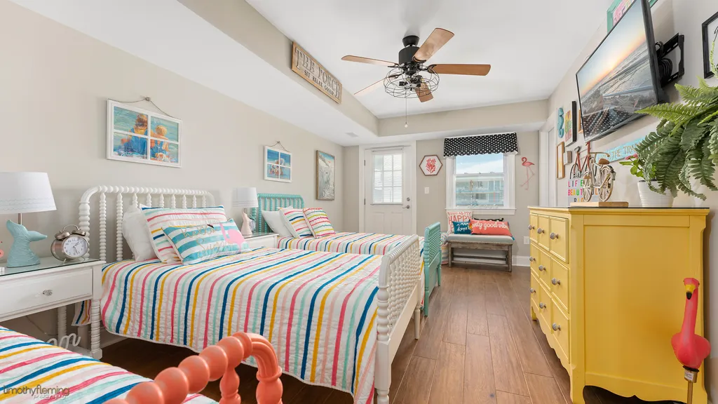 1st FLOOR BEDROOM