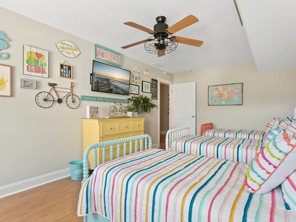 1st FLOOR BEDROOM