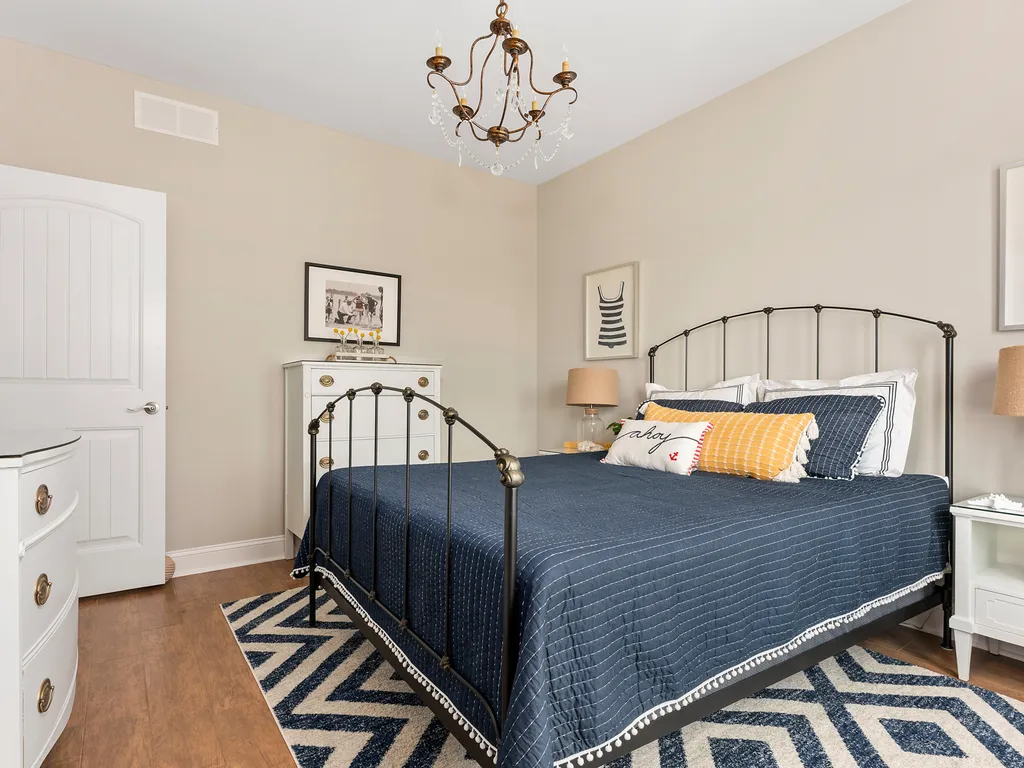 2nd FLOOR BEDROOM