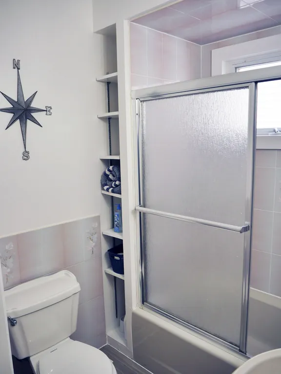 1st flr. bathroom