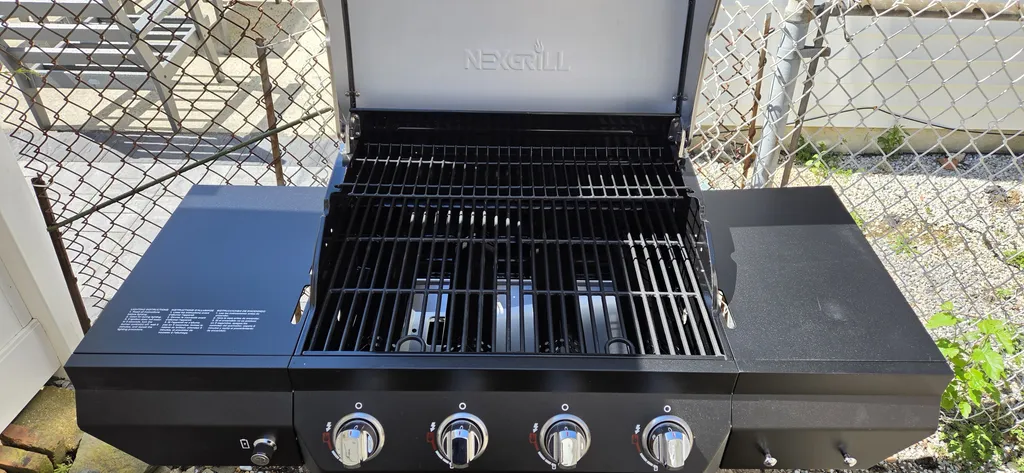 Propane grill - new in 2026