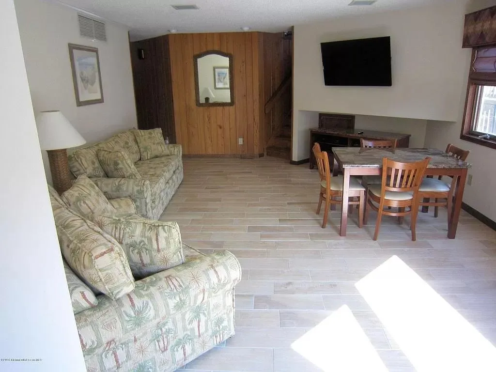 First Floor Hangout Area