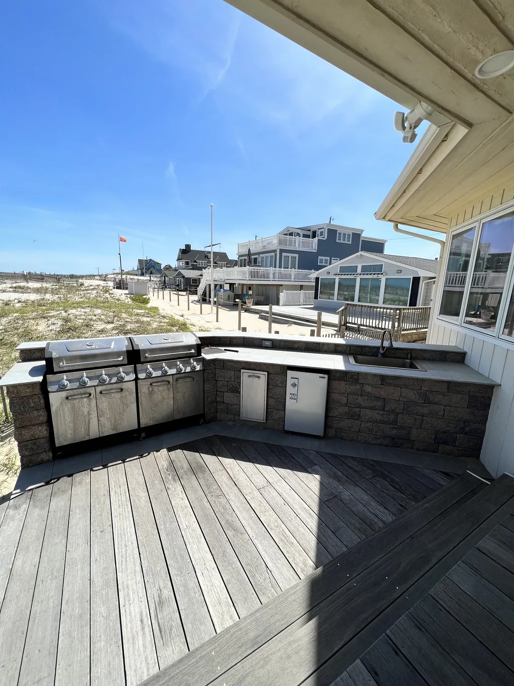 Outdoor Kitchen and Grill
