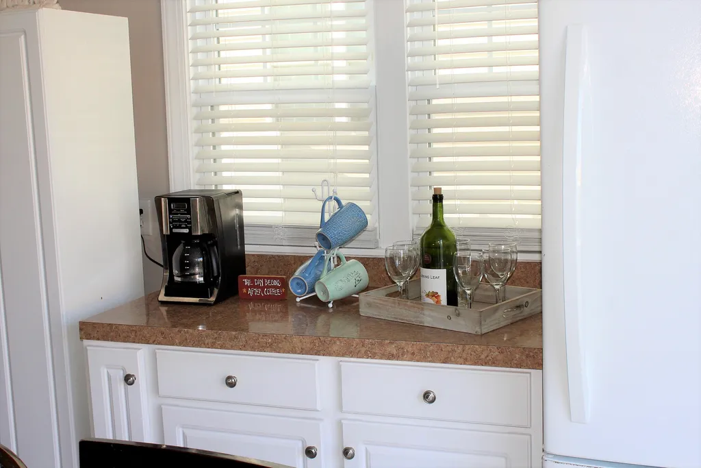 coffee/wine Bar