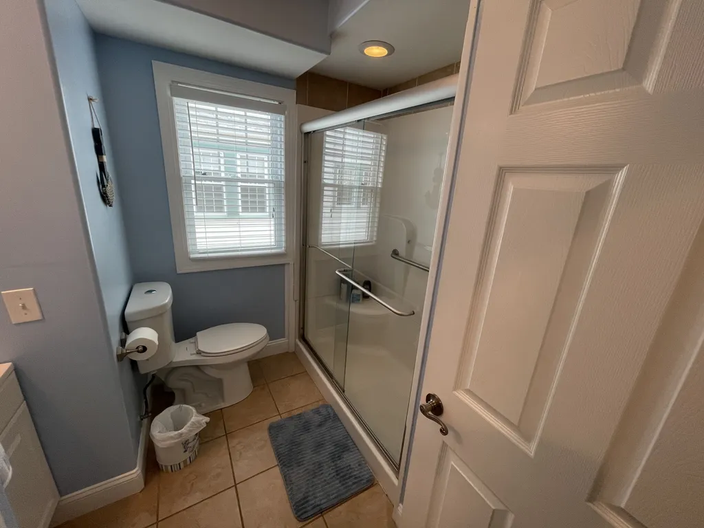 1st floor bath-walk in shower