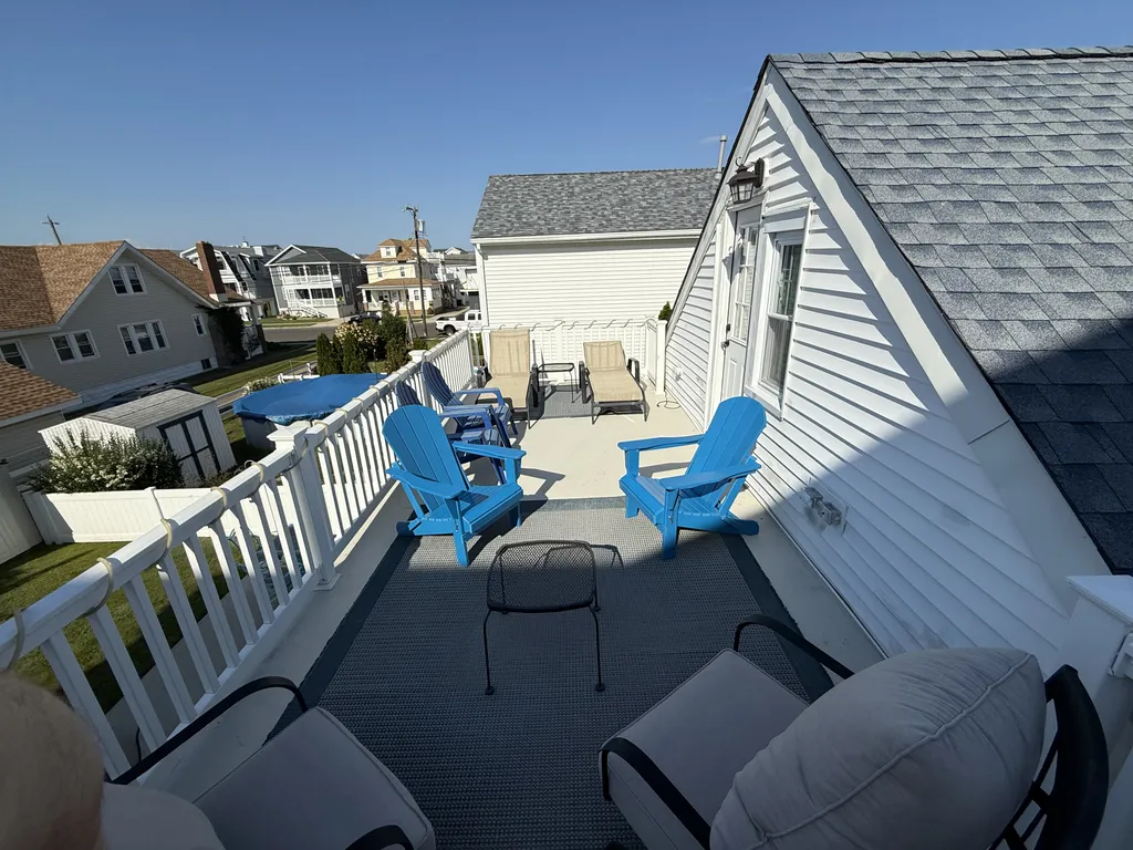 2nd floor deck 