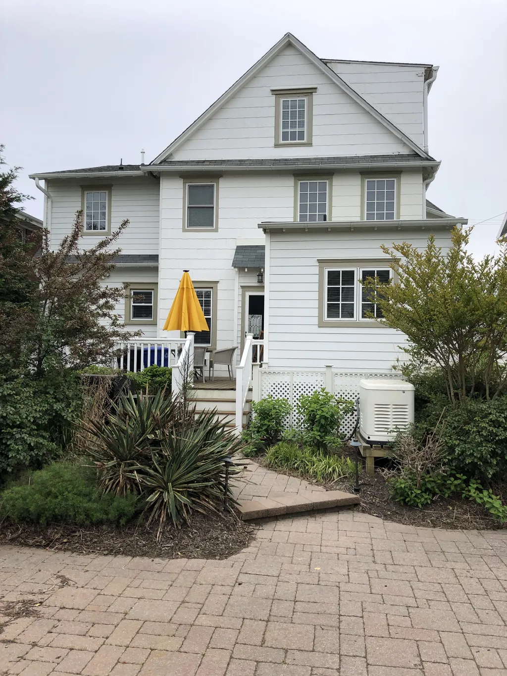rear parking, deck &amp;amp; Outdoor Shower