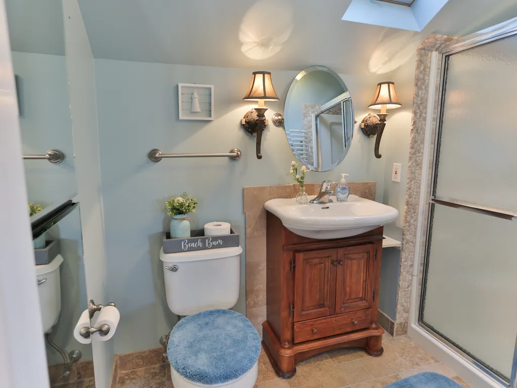 full bathroom