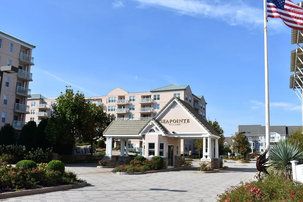 Seapointe Village 