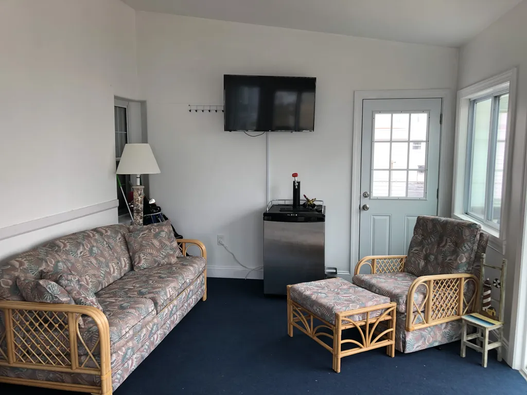 Sunroom with kegerator