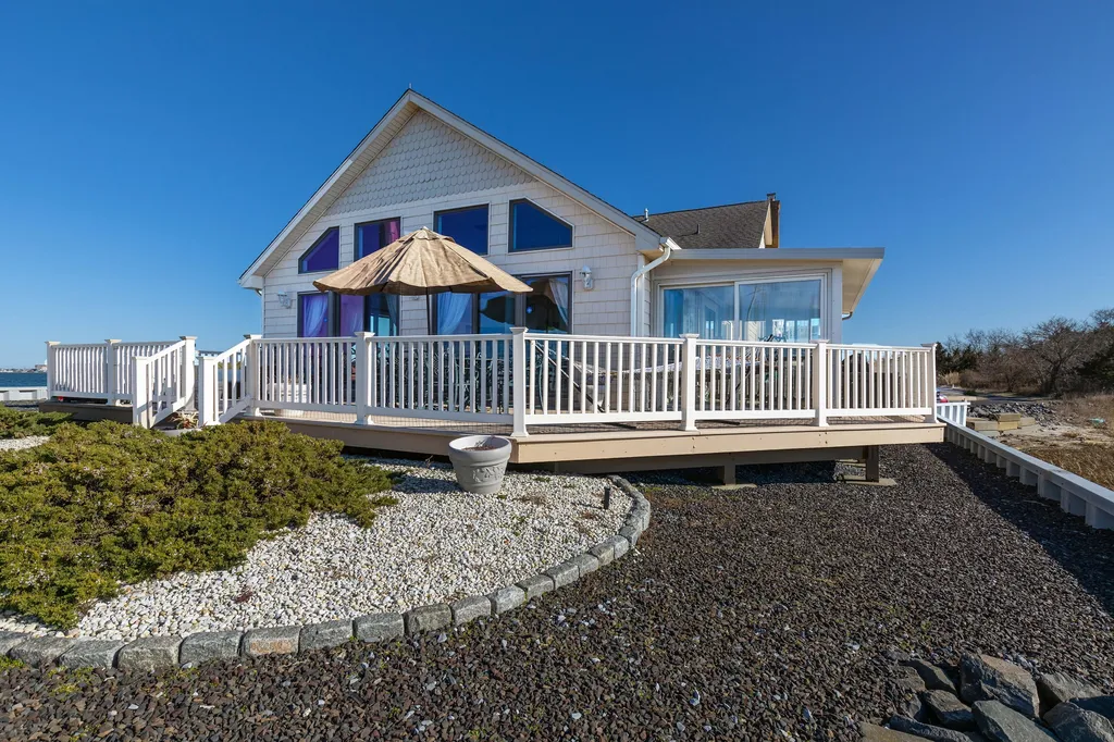 Deck on back of house